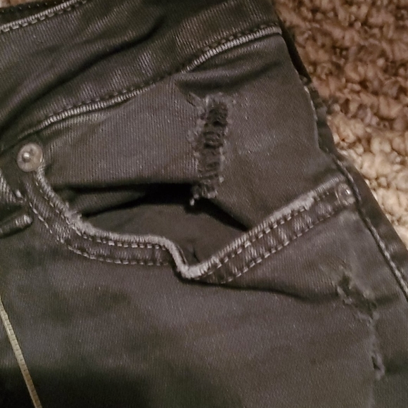 AEO high waisted distressed black jeans - Picture 11 of 11